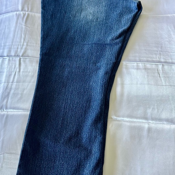 ZCO Jeans Women's Embroidered Blue Denim - Picture 2 of 4